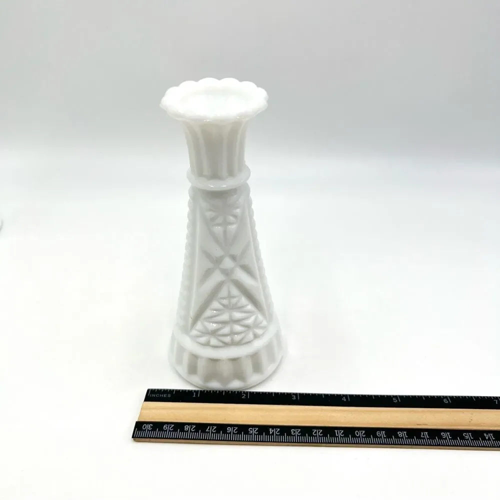 Two Vintage‎ White Milk Glass Flower Bud Vases Stars And Bars - Picture 10 of 12